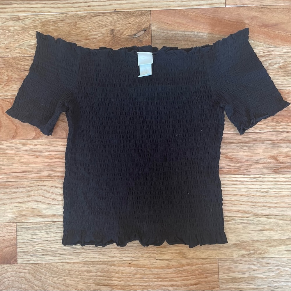 Women’s H&M off the shoulder shirt